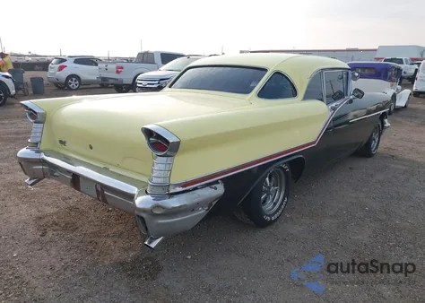 1957 Oldsmobile 98 z USA, uszkodzony, nr VIN 579M22639